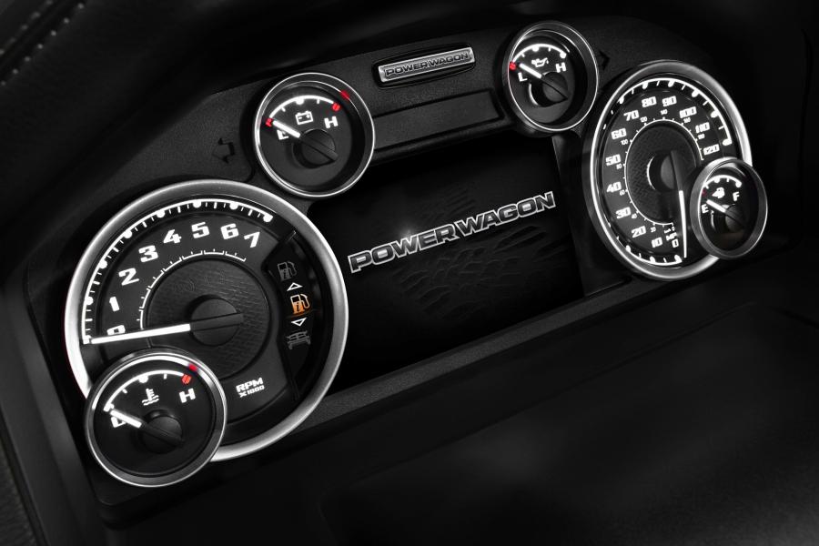  Dodge Ram 2500 Power Wagon Crew Cab 2016 года  (фото 23 из 28)
